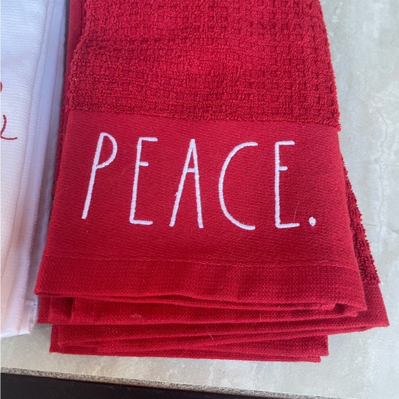 Rae Dunn red white Christmas Kitchen Towels NWT - Picture 4 of 12